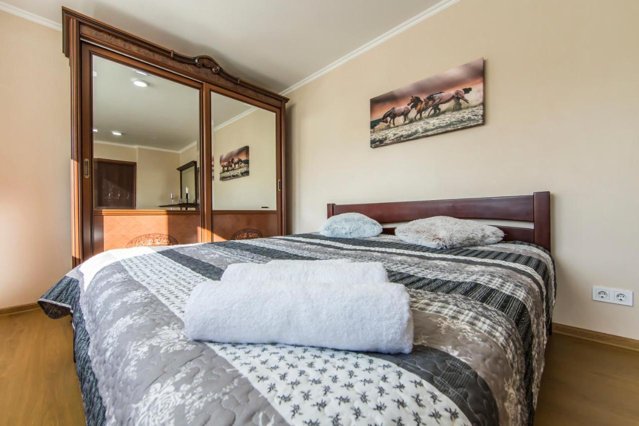 Super Comfort Flat For You Near The Metro. Kyiv Exterior photo